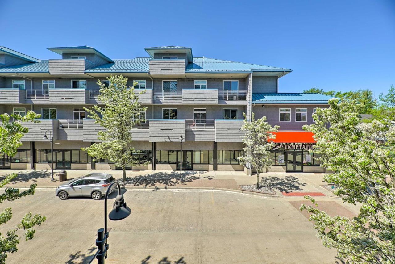 Grand Haven Condo - Walk To Nearby Hot Spots! Exteriér fotografie